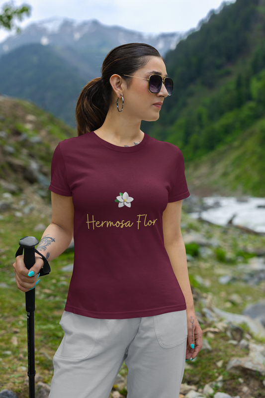 Hermosa Flor Round Neck T-Shirt