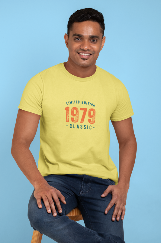 1979 Round Neck Classic T-Shirt