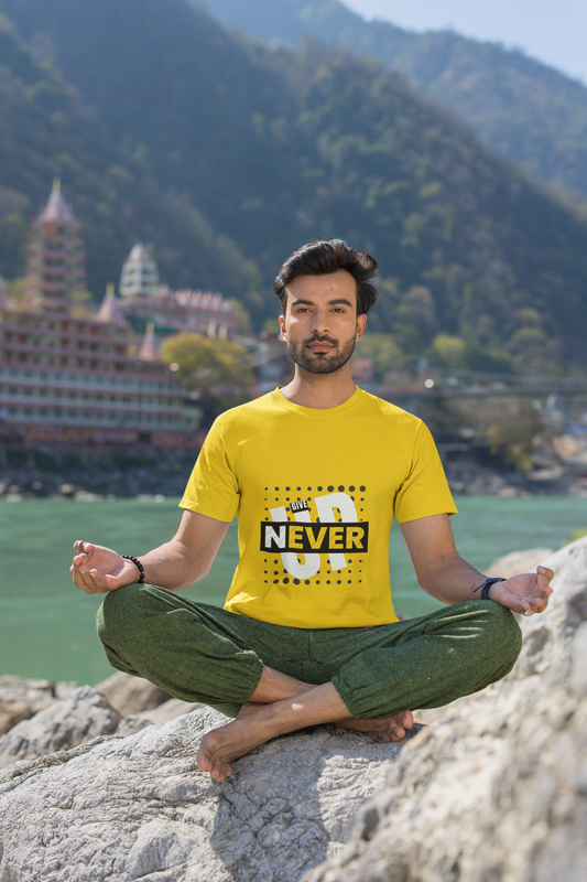 Never Give Up Round Neck Classic T-Shirt